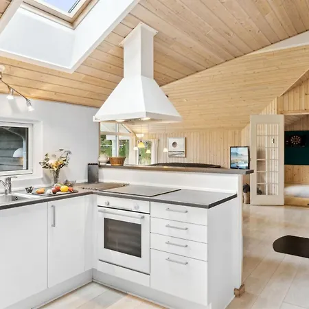 Feriehus Judit - 225m From The Sea By Interhome